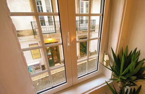 Bairro Alto Apartment | Charming Bairro Alto 2-Bedroom Escape