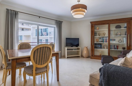 Costa de Caparica Apartment | Coastal Living by LovelyStay