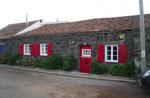 Ponta Delgada House | Coastal Trail Cottage
