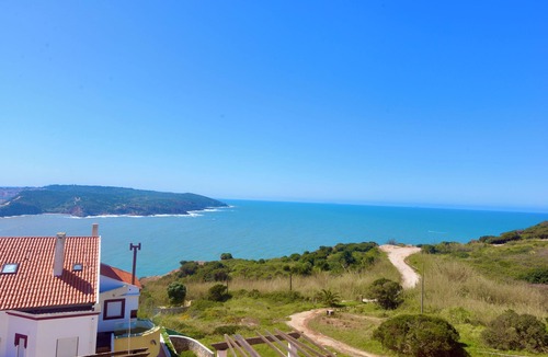 Sao Martinho do Porto Apartment | Collasão - Stunning Duplex with Pool & Sea Views