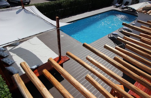 The Strip Villa | CONFORTABLE COSY 5 BEDROOM VILLA NEAR THE STRIP AND THE BEACH w PRIVATE POOL
