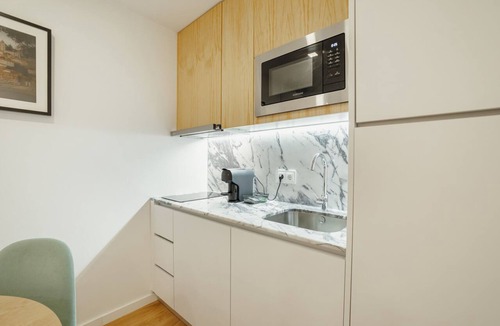 Campanha Apartment | COURTYARD OPORTO DESIGN APARTMENT L WITH TERRACE by Interhome