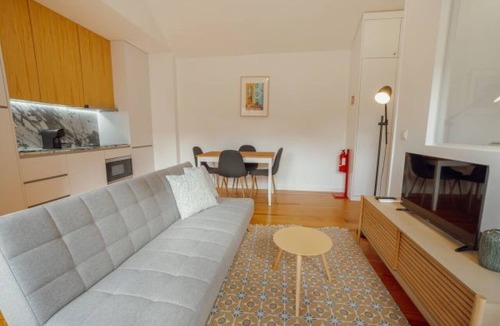 Campanha Apartment | COURTYARD OPORTO DESIGN APARTMENT J by Interhome