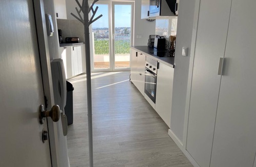 Portimao Apartment | Cozy 3-bedroom apartment with sea view