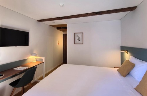 Guimaraes House | DOMI Suites & Studios