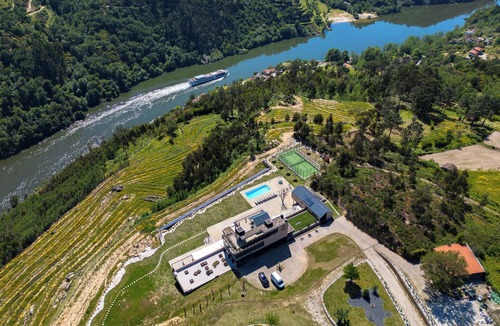 Sardoeira Villa | Douro Valley Villa w/Padel, Pools, Gym & Sauna