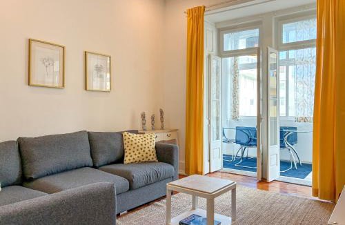 Lisbon Old Town Apartment | Downtown 7 Bedroom Apartment - Liberdade