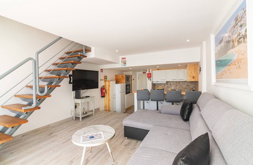 Montechoro Apartment | Duplex Apartment in Montechoro with Shared Pool, Wi-Fi & Air Conditioning