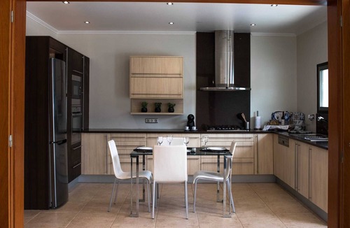 Capelas House | English House