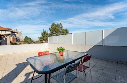 Paranhos Apartment | Experience the Charm Porto Apartment with Terrace