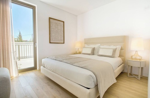 Atalaia Apartment | Exquisite Sea View Apartment with Shared Pool- 24E