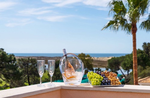 Quinta do Lago House | Extraordinary Villa on an elevated position in Quinta do Lago.