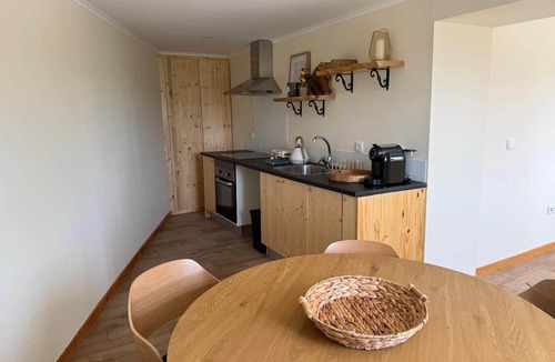 Vila do Conde Apartment | Family-friendly apartment with a pool on Caminho Santiago (D)