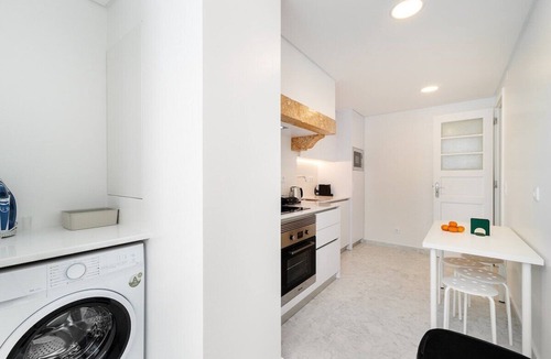 Alto do Pina Apartment | Family-Friendly Apt in Prime Areeiro Location