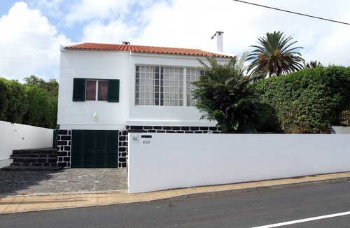 Ponta Delgada House | Family Holiday Villa Vacation Ponta Delgada