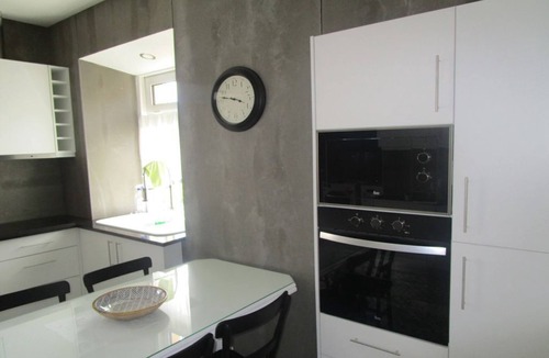 Relva House | Farm with Private Pool in Açores