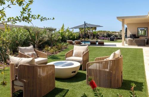 Montenegro House | Faro Luxury Home with Heated Pool and Garden