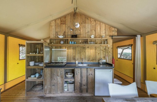 Molares RV Rental | "Figo Glamping" Tent with Mountain View, Private Pool, and Wi-Fi