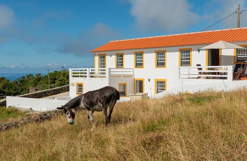 Lajes do Pico House | Figueirinha House T2 for 4 people