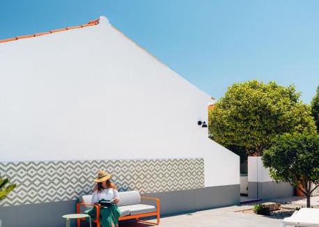 Caldas da Rainha Bed & Breakfast | Flamboyant Boutique B&B