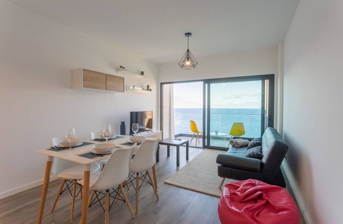 Gaula Apartment | FLH Fantastic Ocean View with Balcony