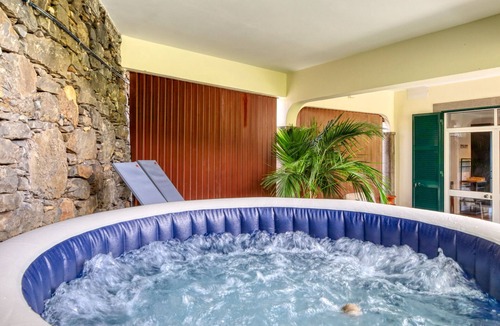 Ponta do Sol Apartment | Freitas Panoramic, a Home in Madeira