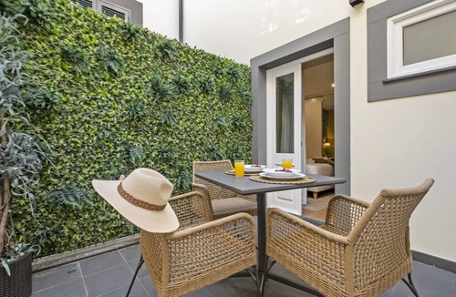 Se Apartment | Funchal Tropical - Hurricane Plant by Madeira Sun