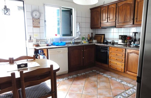 Sao Martinho Villa | Funchal VILLA 3b1km sea/city WiFi, garden, garage, etc SEE CONDITIONS 2026 AL402