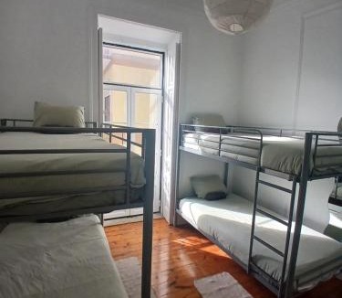Santa Isabel House | Garden Campo de Ourique Guest House - Hostel - By Grupo Lisboa Alojamentos