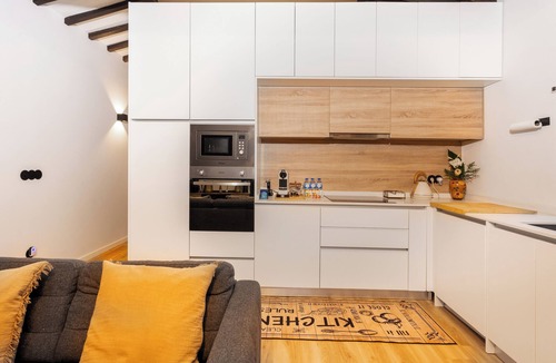 Trofa Ski Chalet | Garden retreat near Porto
