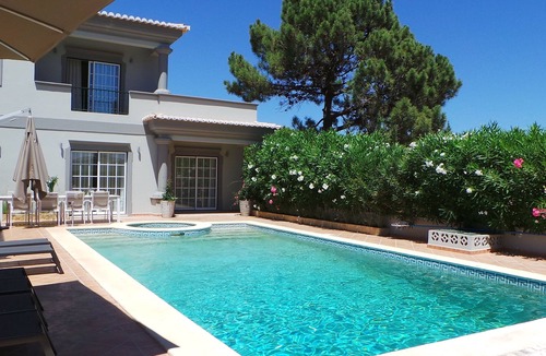Vale do Garrao House | Golf and Beach Villa in Algarve Portugal