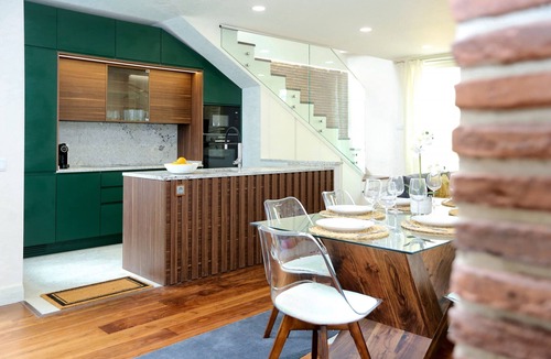 Sao Pedro Apartment | Green & Gorgeous - 3 bedroom Getaway in the Heart