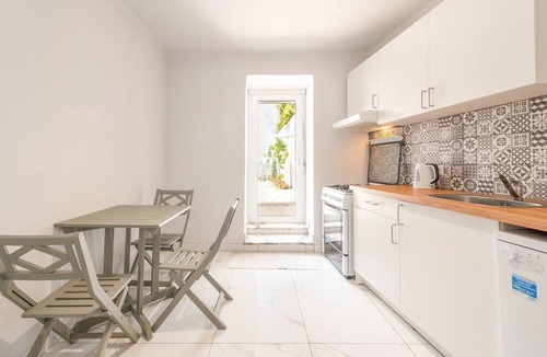 Carvoeira Apartment | GuestReady - Sunny & Spacious 2BR Home