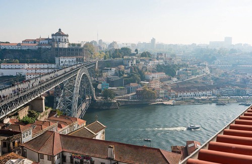 Sao Nicolau Apartment | GuestReady - D. Hugo Boutique Hotel (2E)