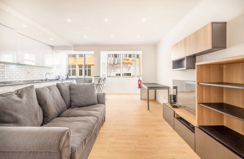 Queluz Apartment | GuestReady - Grey pearl in Queluz