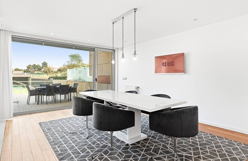 Madalena House | GuestReady - Luxurious Beachfront Villa Retreat