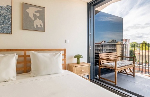 Olivais Apartment | GuestReady-Modern Retreat with Balcony Views