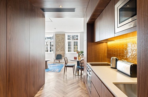 Braga Apartment | GuestReady - Santa Barbara Garden House 22