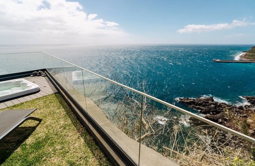 Gaula Apartment | GuestReady - Stay with stunning views
