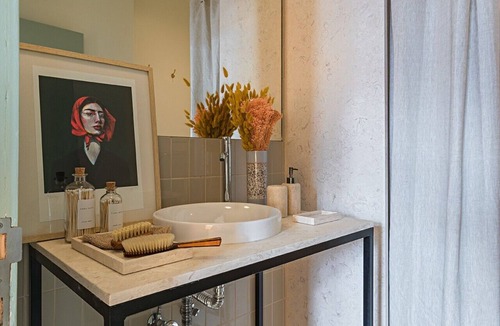 Caparica Apartment | Harbor Line Retreat in Porto Brandão