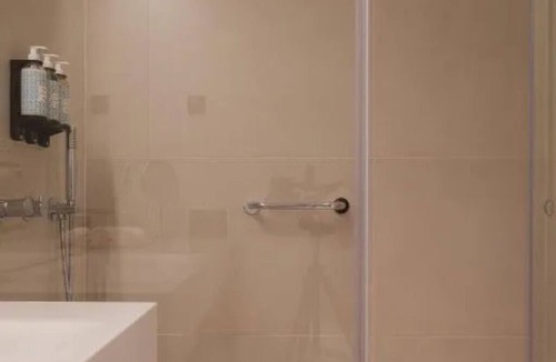 Sao Jorge de Arroios Hotel | Historic Lisbon at Your Door—Unwind in Pool Tranquility & Watch Light Show