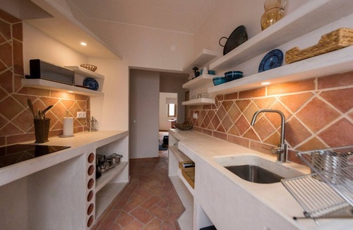 Lagos House | Holiday Home 'Unique Home in Historic Centre' with Private Terrace and Wi-Fi