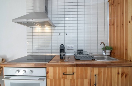 Olhao House | Holiday Home 'Vila Salero 4' with Shared Pool, Wi-Fi and Air Conditioning