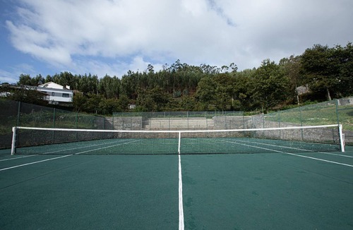 Cardielos House | Holiday house Balteiro for 1 - 20 persons with 11 bedrooms - Row house