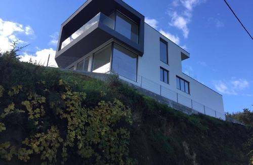 Molares House | Holiday house Canedo de Basto for 1 - 10 persons with 4 bedrooms - Holiday house