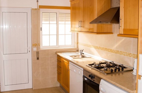Pata de Baixo Apartment | Homerez - Apartment in Albufeira with pool