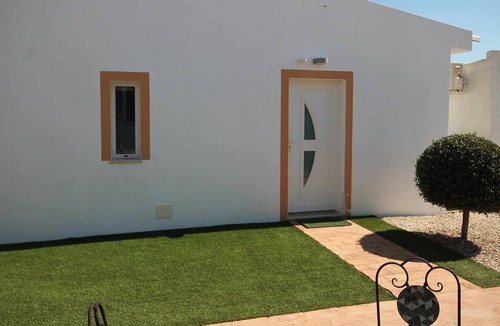 Faro House | Homerez - House 6 km away from the beach for 4 ppl. with shared pool at Faro
