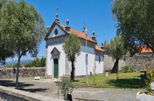 Monserrate House | House by the River