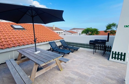 Relva House | House with garden and private parking, 5 minutes from the center