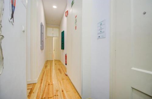 Alcantara Apartment | HOUZE Studio near LX Factory and the river